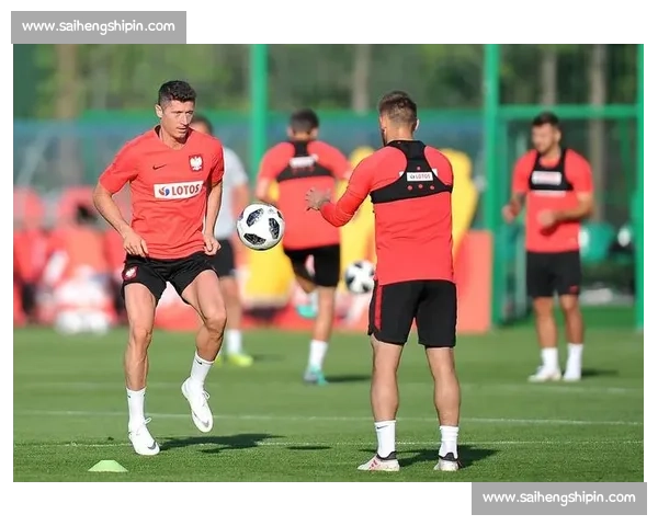 赖扬与波斯波利斯激战前瞻 两队历史对决与近期表现分析